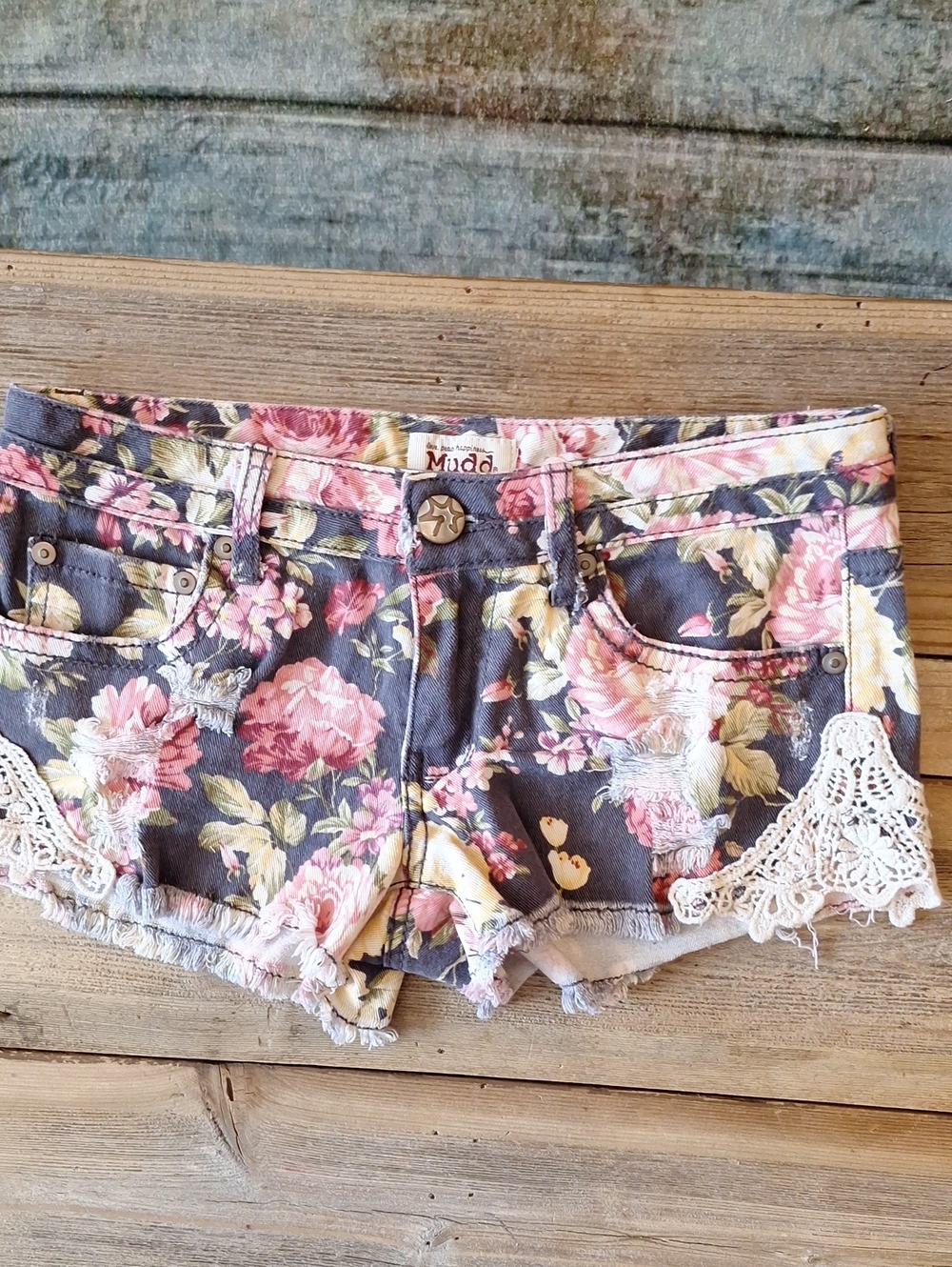 Mudd Floral Crochet-Trim Denim Shorts - Pink & Gray. Size 5